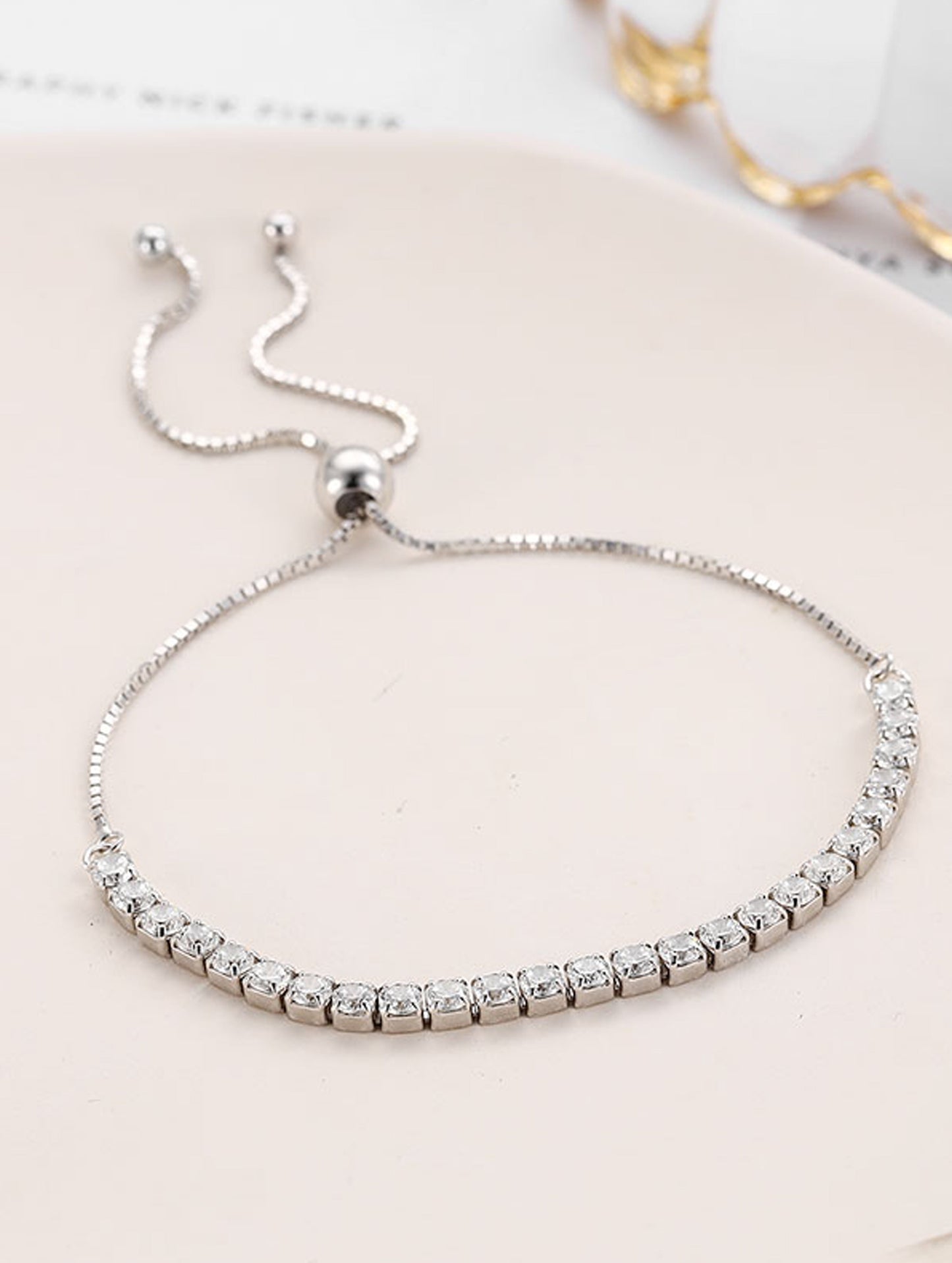 Lustrous Spark Silver Zircon Bracelet (ID: 15144)