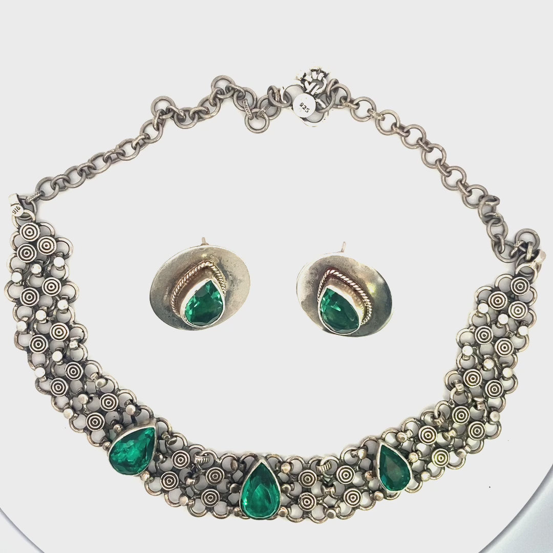 Oxidized Silver & Emerald Necklace Set [Necklace + Earrings] (ID:1628)